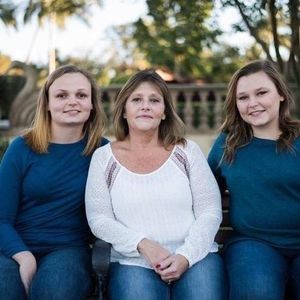 Meet your Posher, Sierra